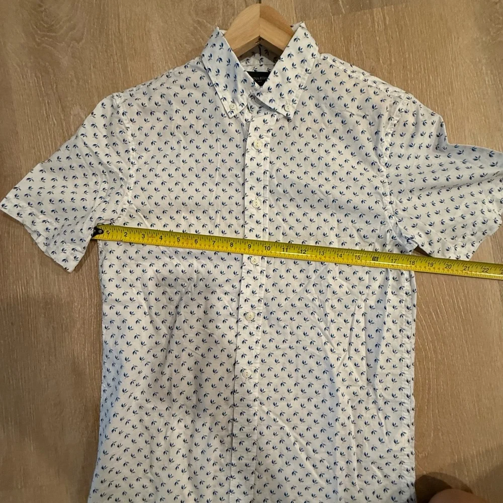 XS Banana Republic Button Down White and Blue Slim Fit Print Shirt - Picture 8 of 8